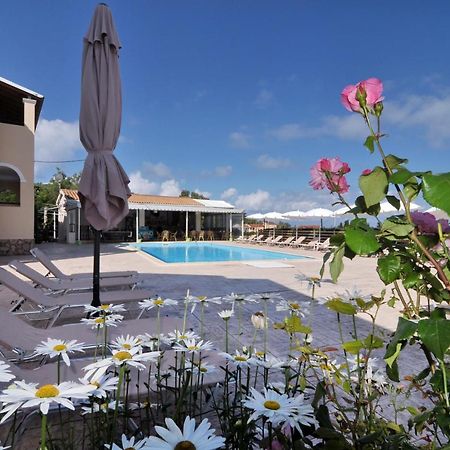 Makris Apartments 아릴라스 외부 사진
