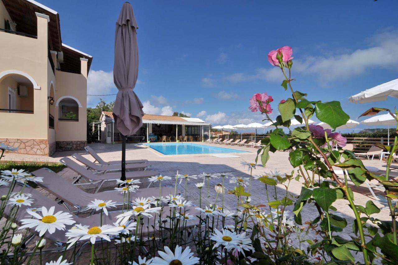Makris Apartments 아릴라스 외부 사진