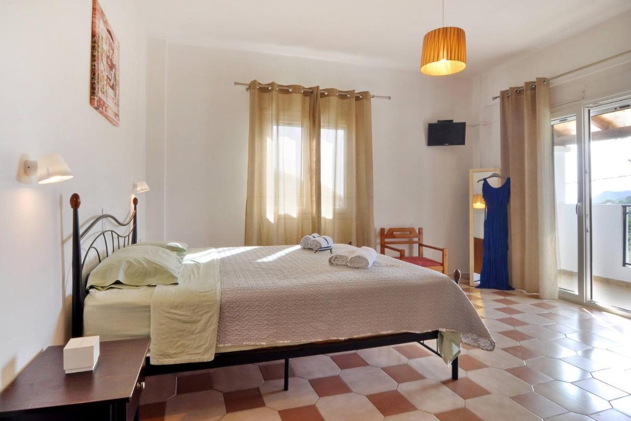 Makris Apartments 아릴라스 외부 사진
