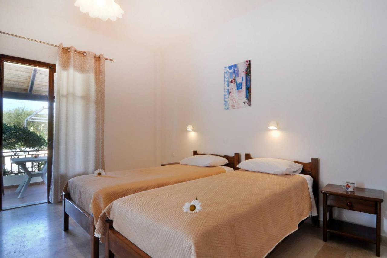 Makris Apartments 아릴라스 외부 사진