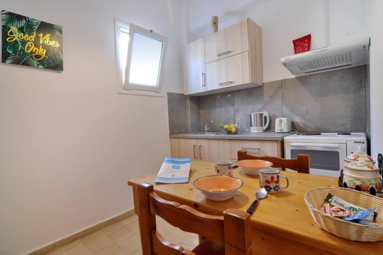 Makris Apartments 아릴라스 외부 사진