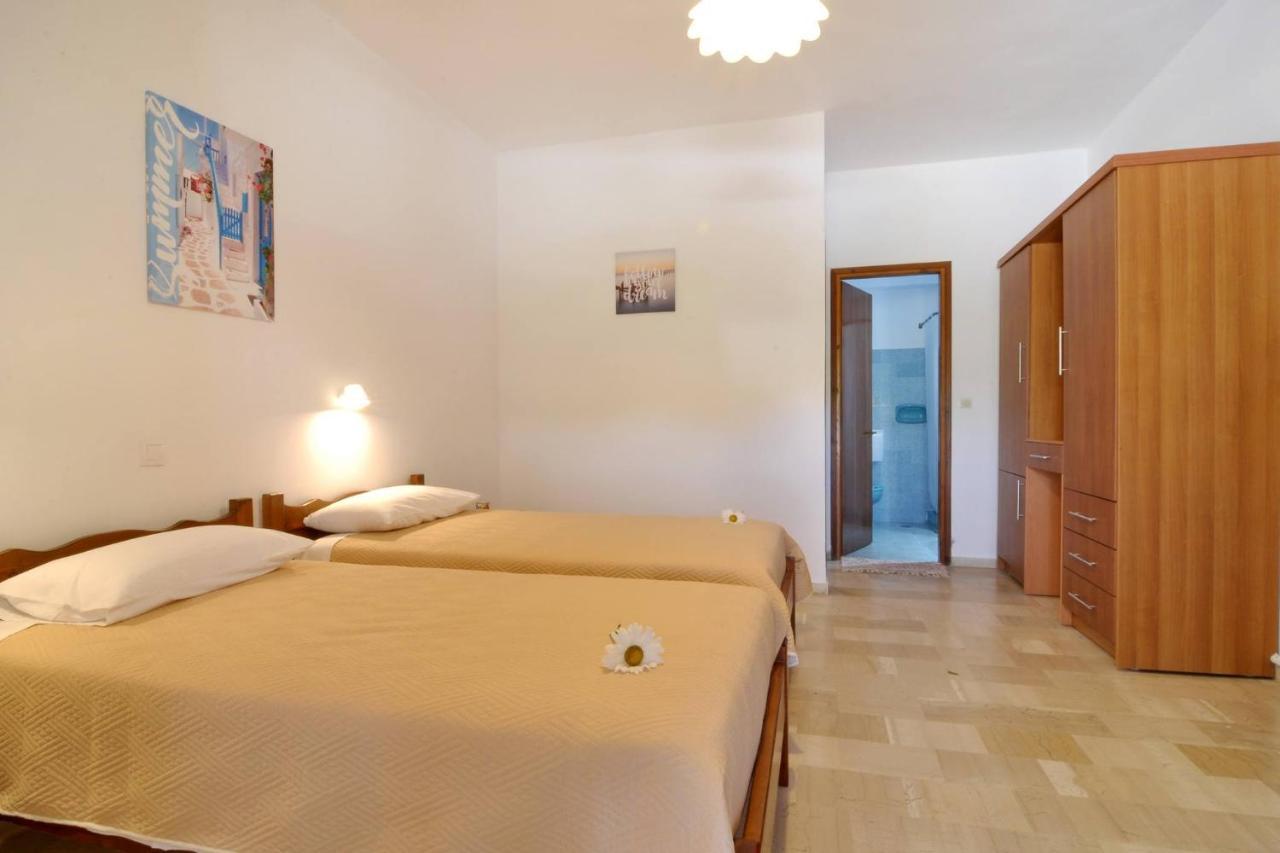 Makris Apartments 아릴라스 외부 사진