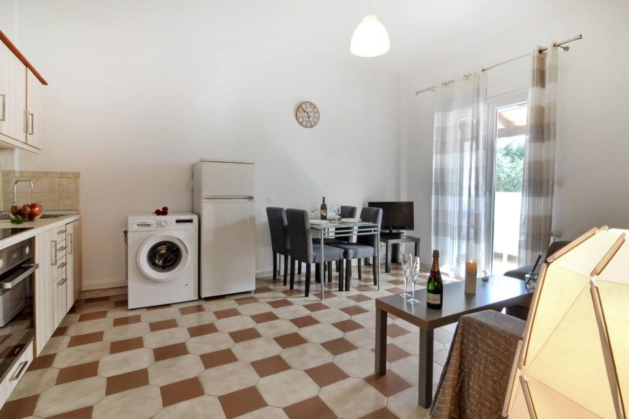 Makris Apartments 아릴라스 외부 사진