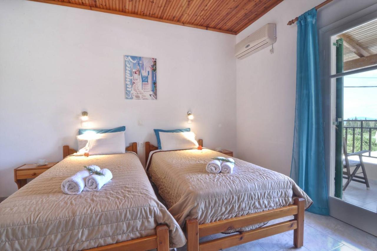 Makris Apartments 아릴라스 외부 사진