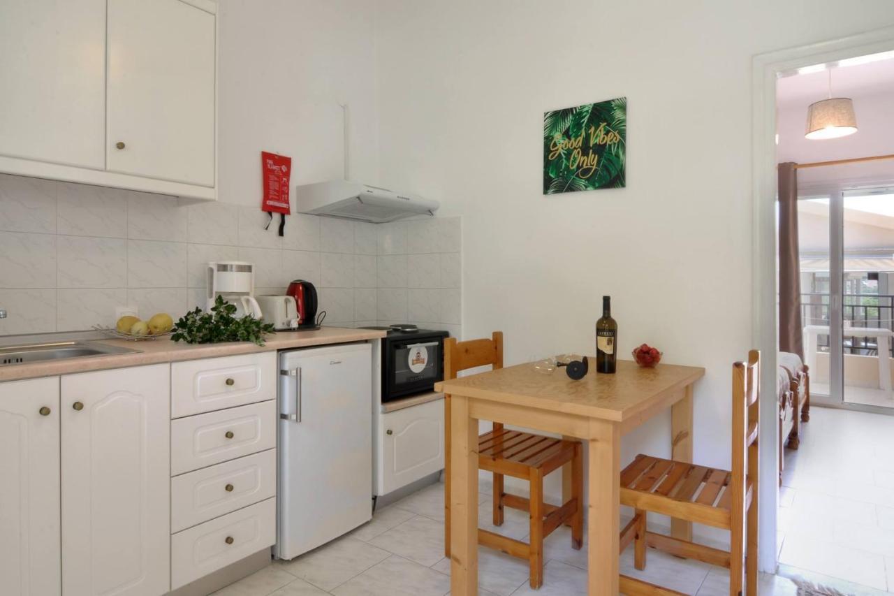 Makris Apartments 아릴라스 외부 사진